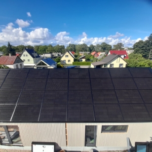 Standard-Sized Integrated Solar Panels