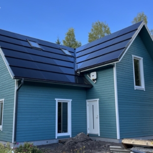 Standard-Sized Integrated Solar Panels